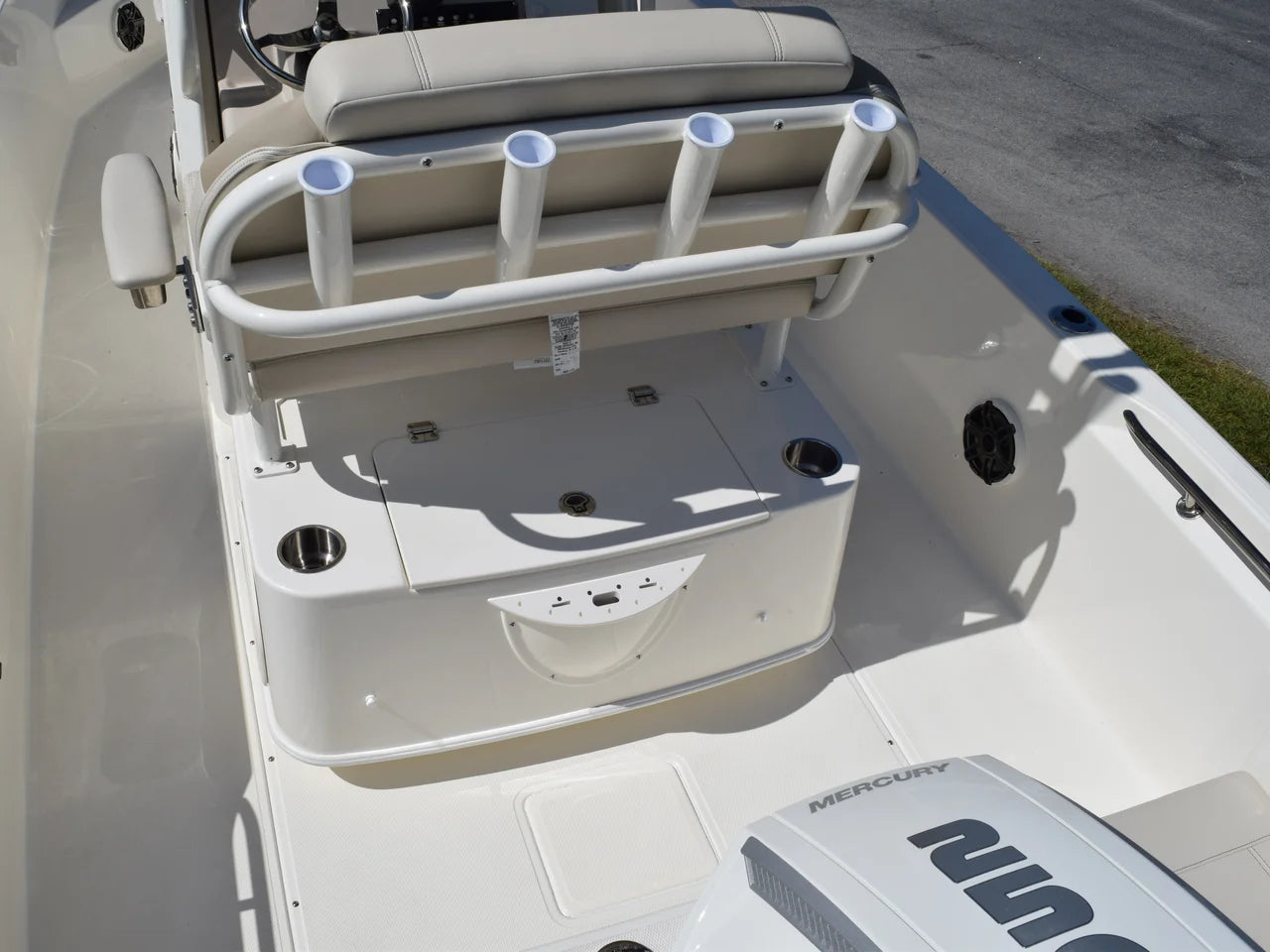 2027 Boston Whaler 220 Dauntless 22.0 feet, Thunderbolt, GA #13