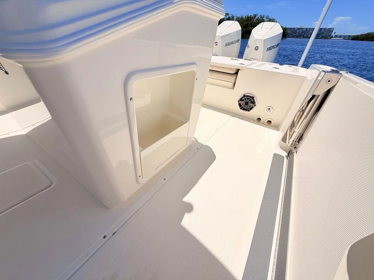 2027 Boston Whaler 280 Dauntless 28.0 feet, St Petersburg, FL #45