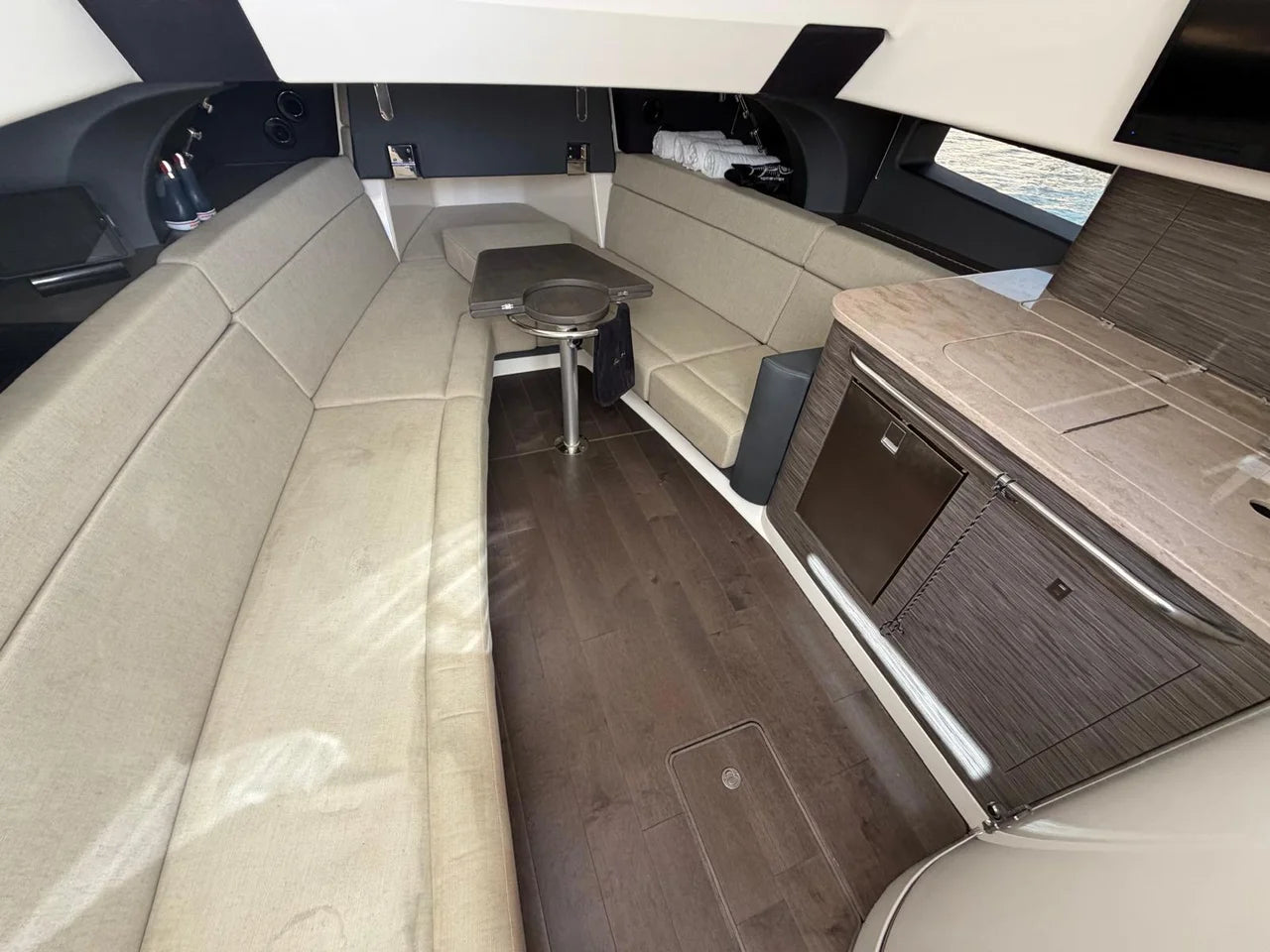 2019 Boston Whaler 420 OUTRAGE 42.0 feet, Key Largo, FL #27
