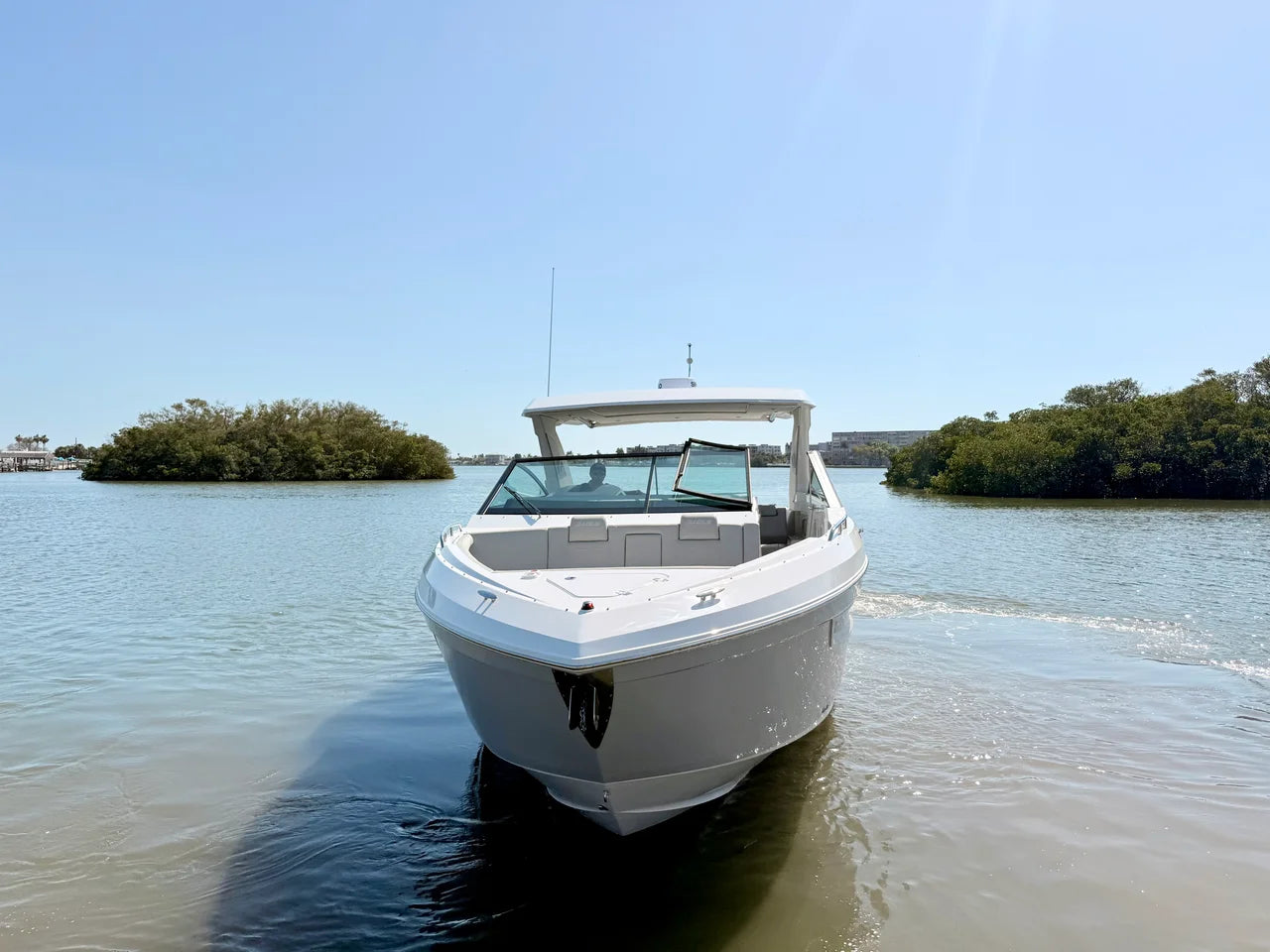 2026 Cruisers Yachts 34 GLS Outboard 34.0 feet, St Petersburg, FL #24