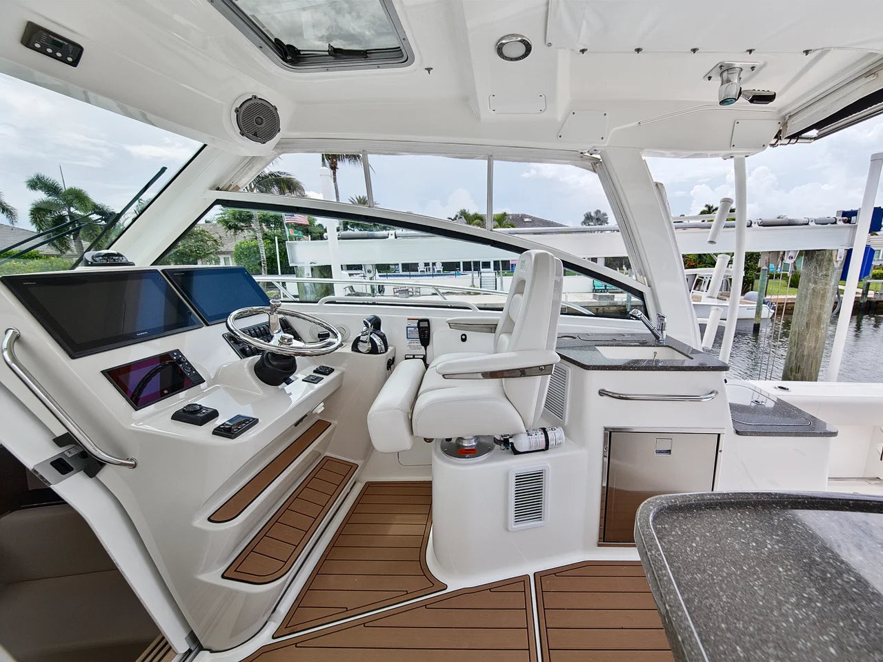 2018 Boston Whaler 345 CONQUEST 34.0 feet, Stuart, Florida #28