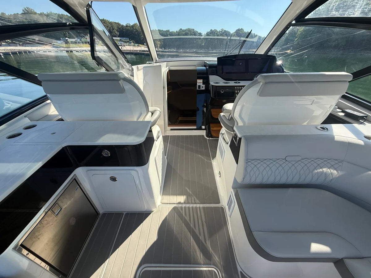 2022 Sea Ray 370 SUNDANCER OUTBOARD 37.0 feet, Cumming, GA #32