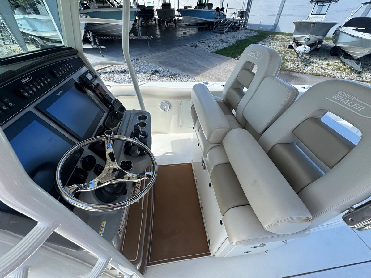 2017 Boston Whaler 33 OR 33.0 feet, Cocoa, Florida #14