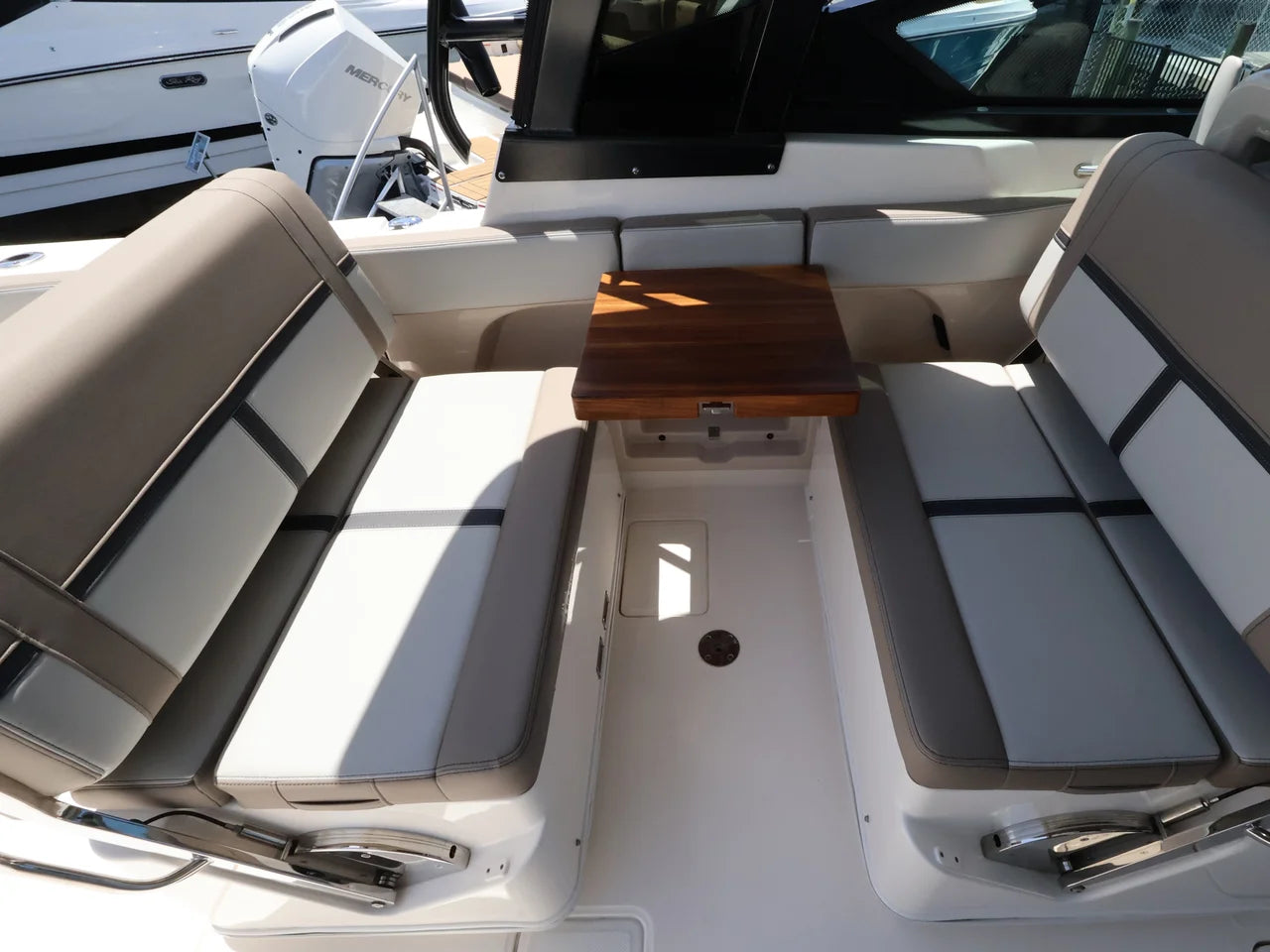 2026 Boston Whaler 330 Vantage 33.0 feet, Naples, Florida #16
