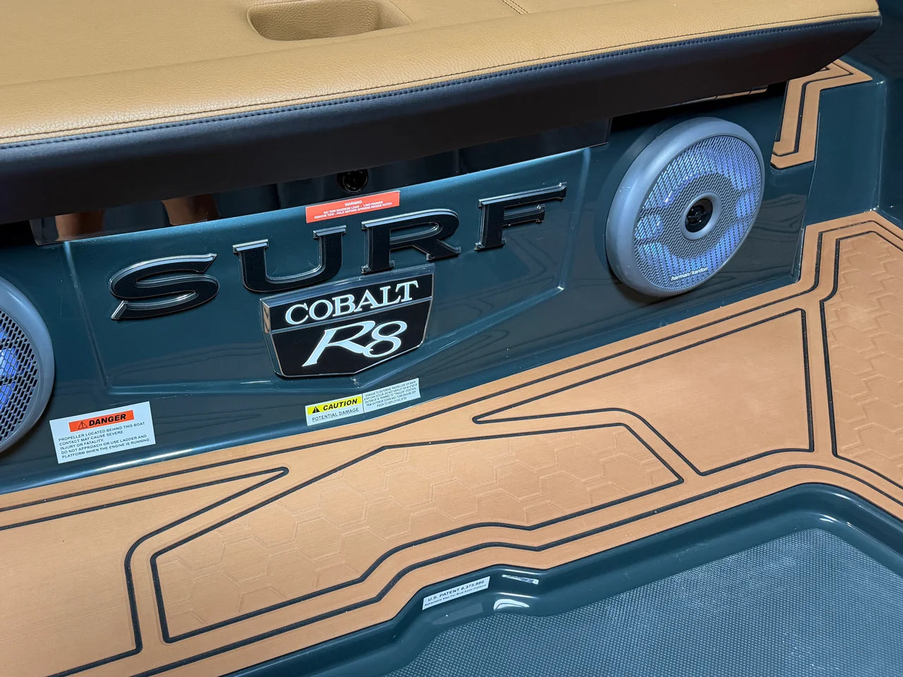 2027 Cobalt R8 SURF 28.0 feet, Crosslake, Minnesota #12
