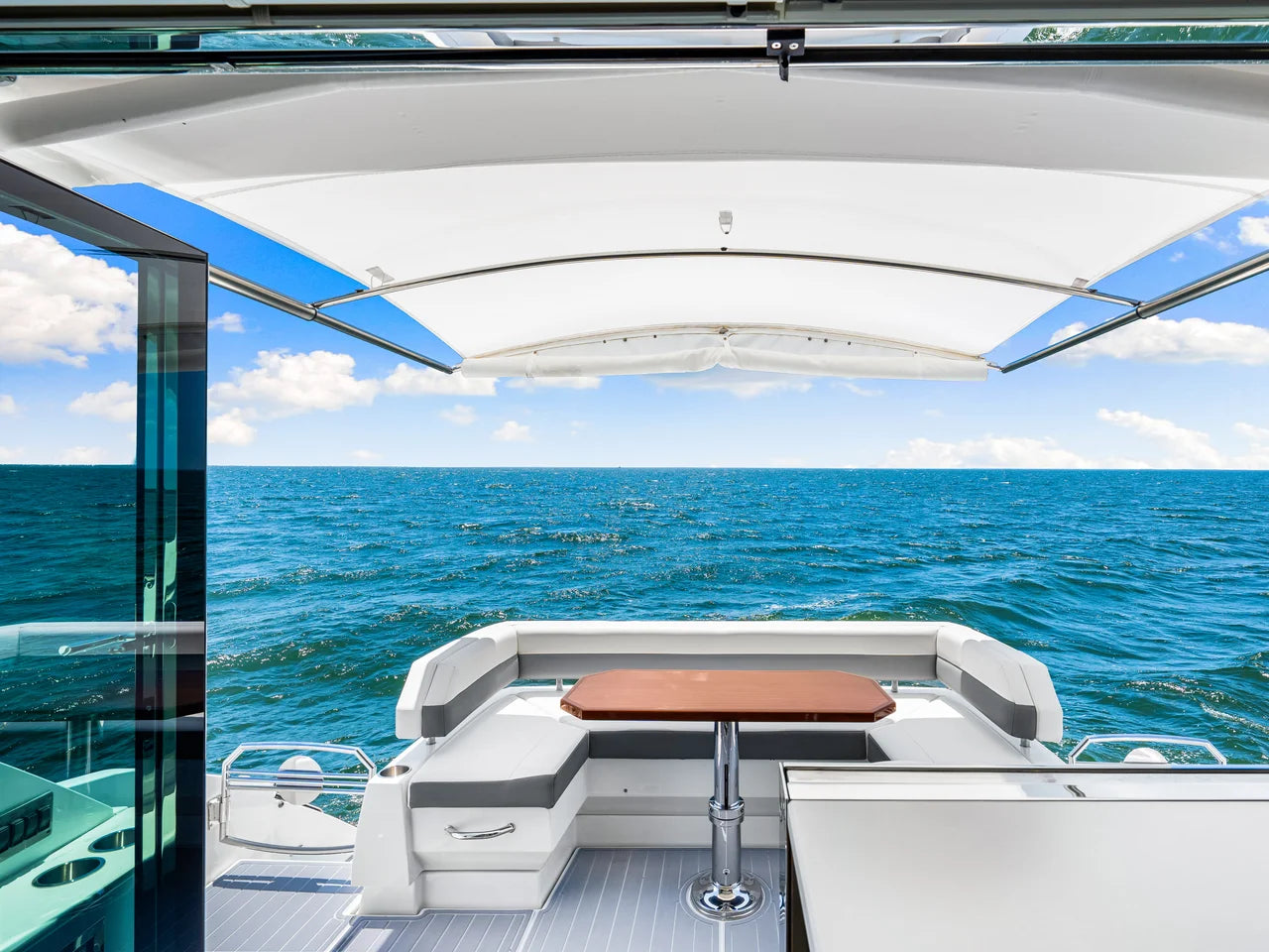 2020 Cruisers Yachts 50 CANTIUS 49.0 feet, Venice, Florida #27