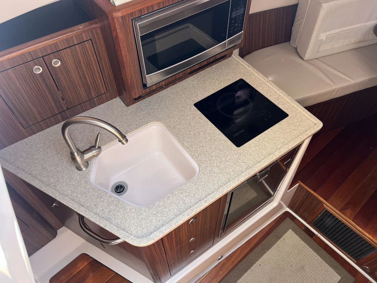 2015 Pursuit 325 OS OFFSHORE 34.0 feet, Massapequa, NY #23