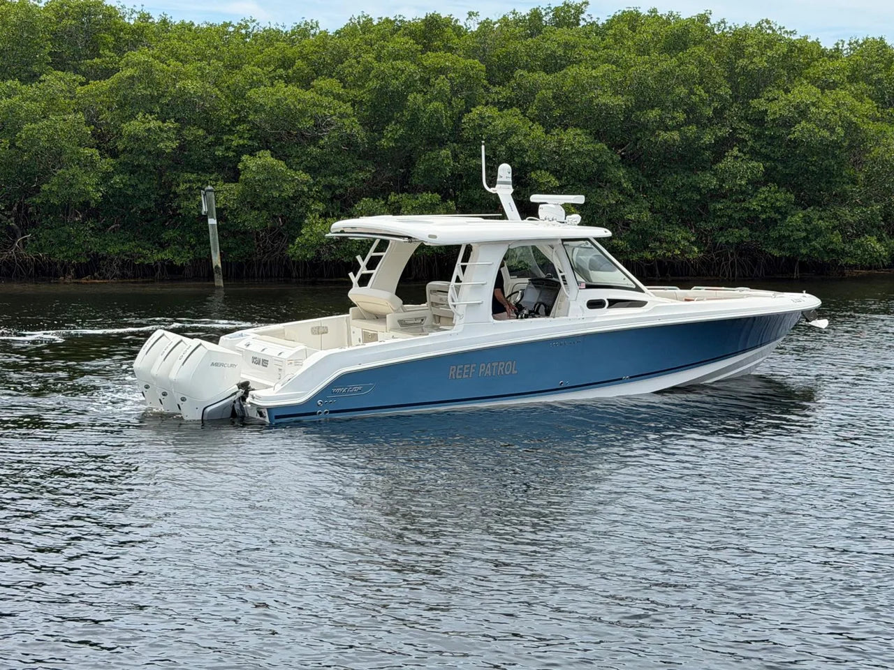 2022 Boston Whaler 350 REALM 35.0 feet, Key Largo, FL #20