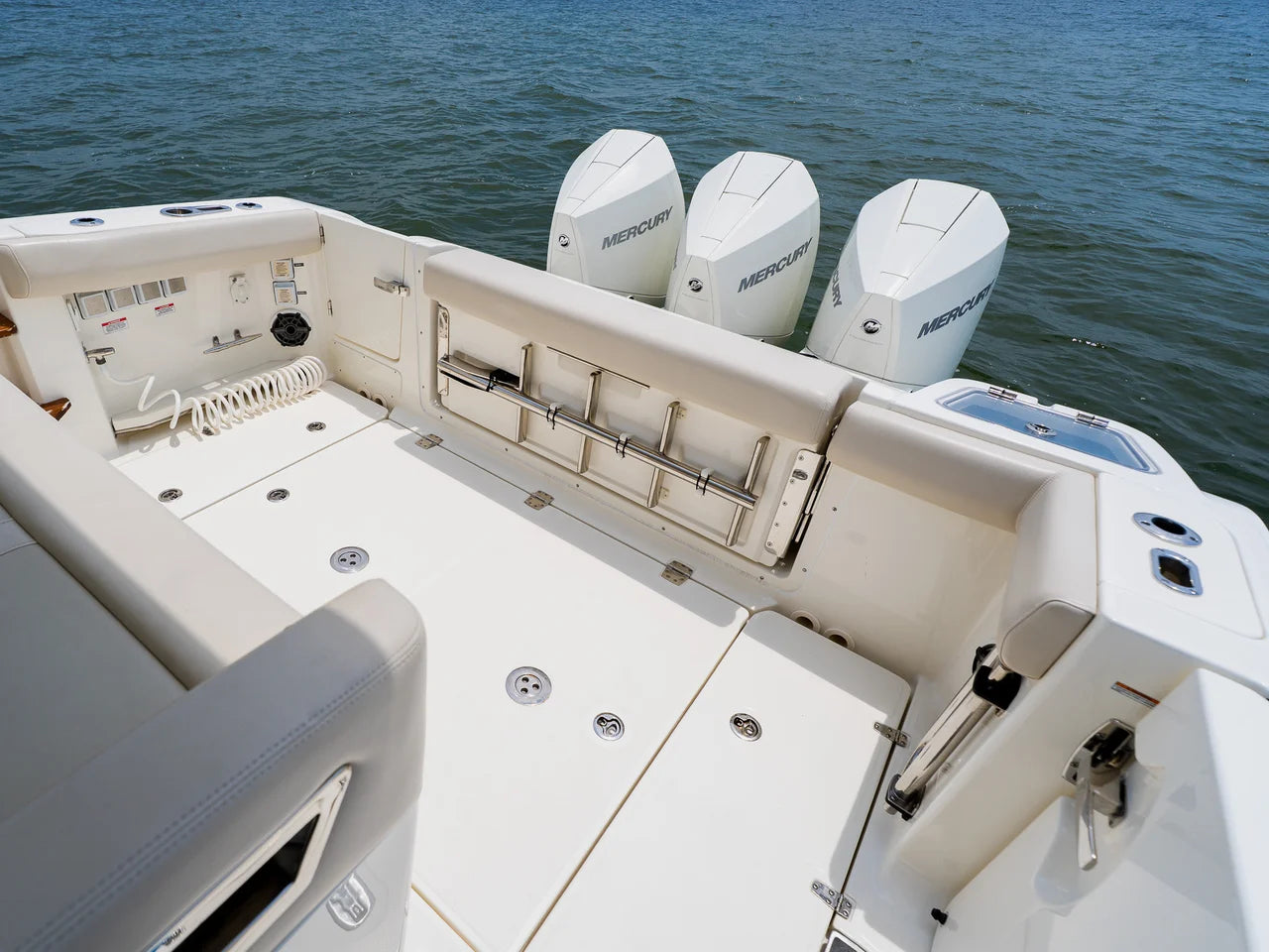 2023 Boston Whaler 350 Realm 35.0 feet, Clearwater, Florida #84