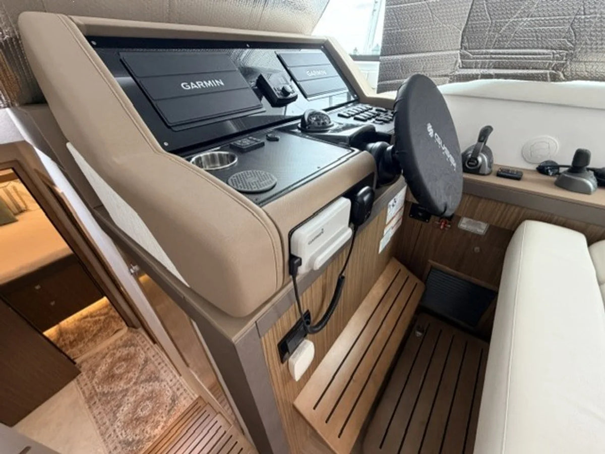 2025 Cruisers Yachts 46 CANTIUS 46.0 feet, Stuart, Florida #22