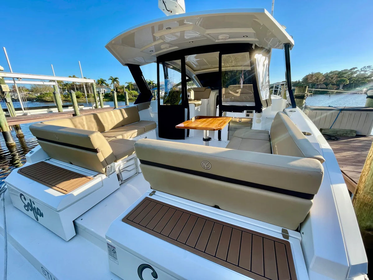 2016 Cruisers Yachts 390 EXPRESS COUPE 39.0 feet, Stuart, FL #10