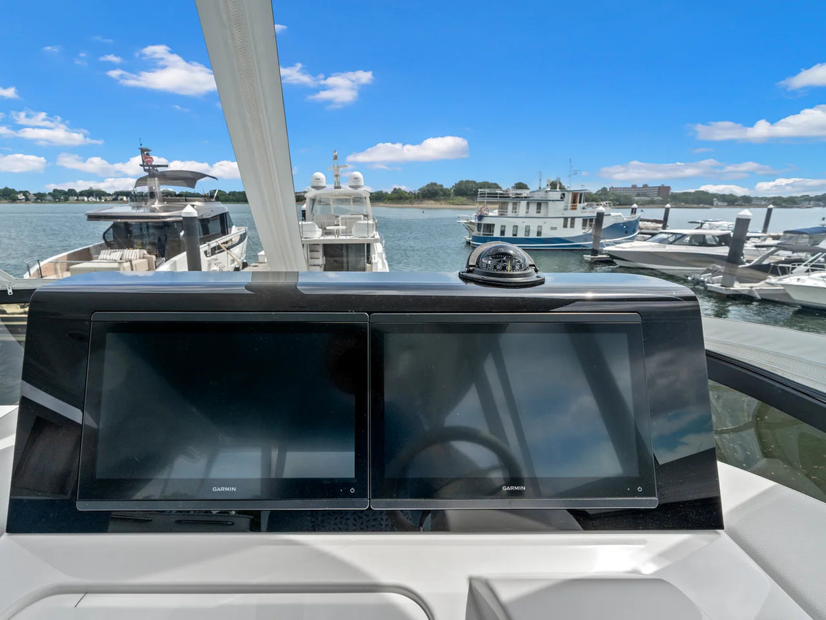 2026 Cruisers Yachts 57 FLY 57.0 feet, Quincy, MA #70