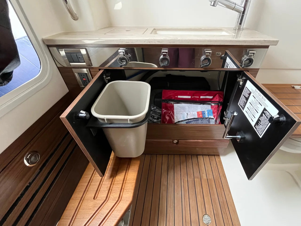 2026 Boston Whaler 360 Outrage 36.0 feet, Westbrook, Connecticut #58