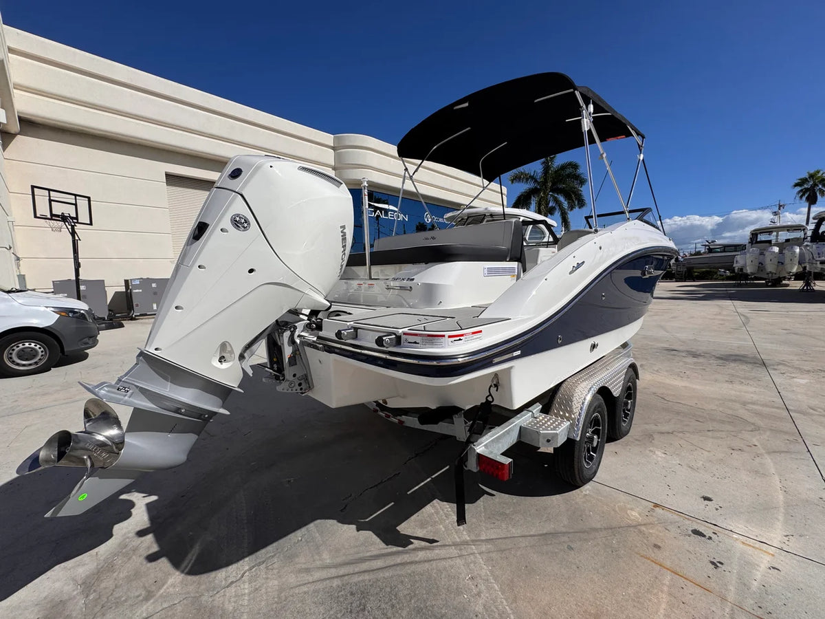 2026 Sea Ray SPX 210 Outboard 21.0 feet, Stuart, Florida #3