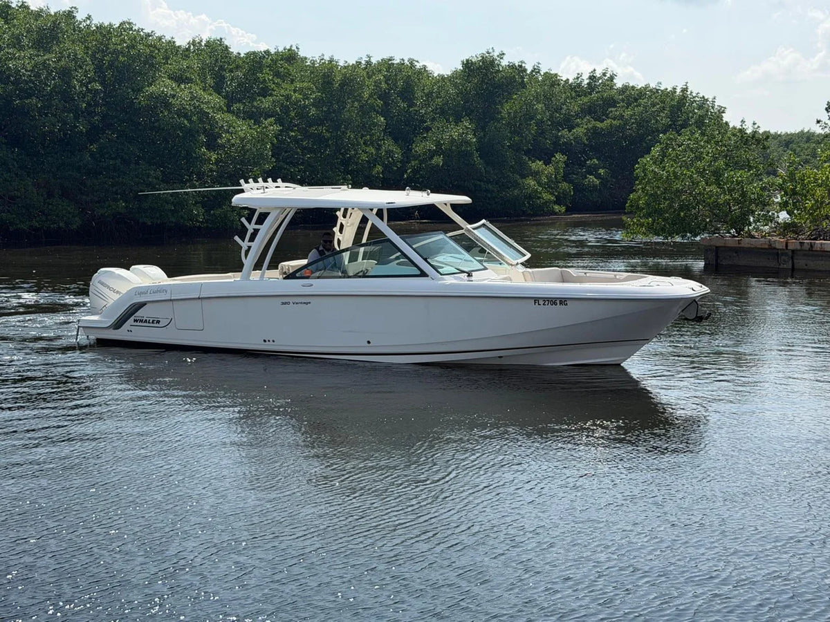 2017 Boston Whaler 320 VANTAGE 32.0 feet, Key Largo, FL #1