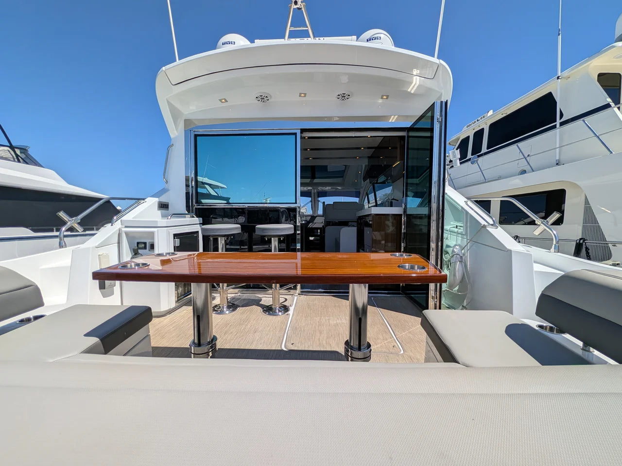 2022 Cruisers Yachts 54 Cantius 54.0 feet, Grasonville, MD #106