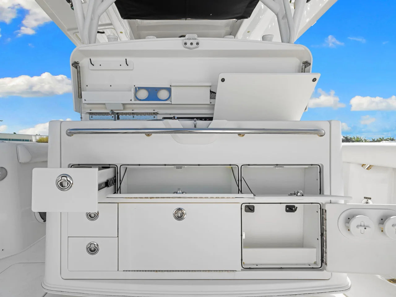 2014 Boston Whaler 350 OUTRAGE 35.0 feet, Naples, Florida #41