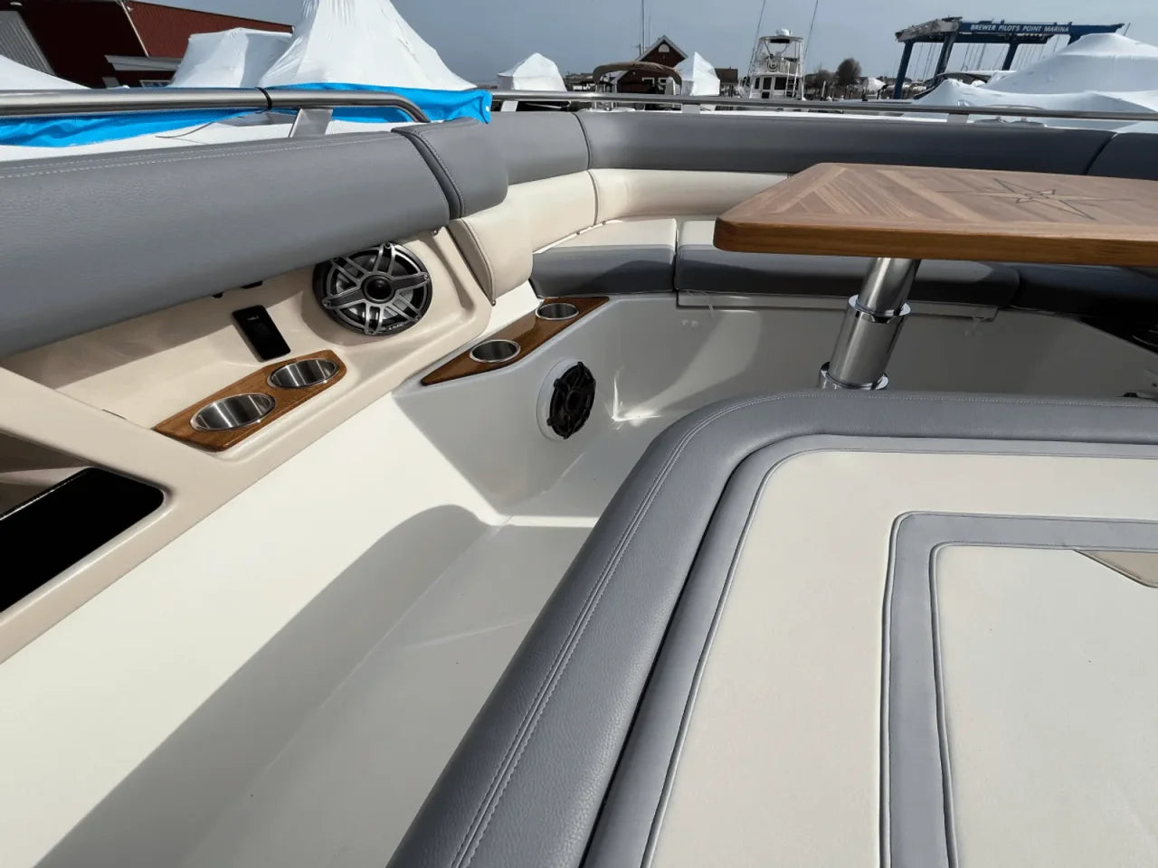 2025 Boston Whaler 350 REALM 35.0 feet, Quincy, MA #38