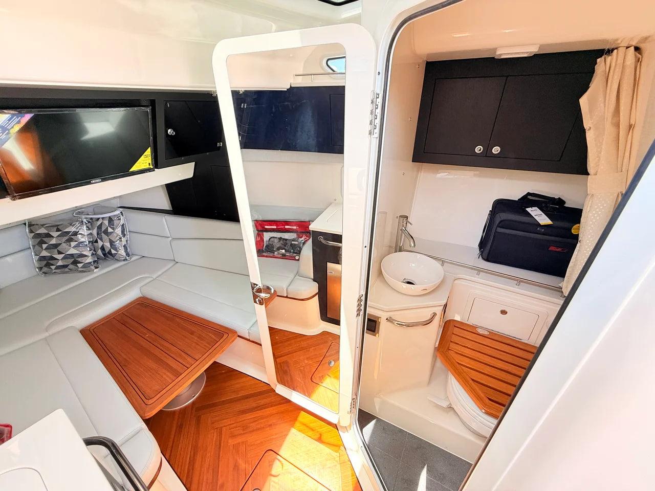 2026 Boston Whaler 380 Realm 38.0 feet, St Petersburg, FL #28