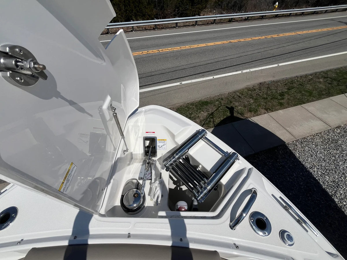 2026 Boston Whaler 330 Vantage 33.0 feet, Westbrook, Connecticut #39
