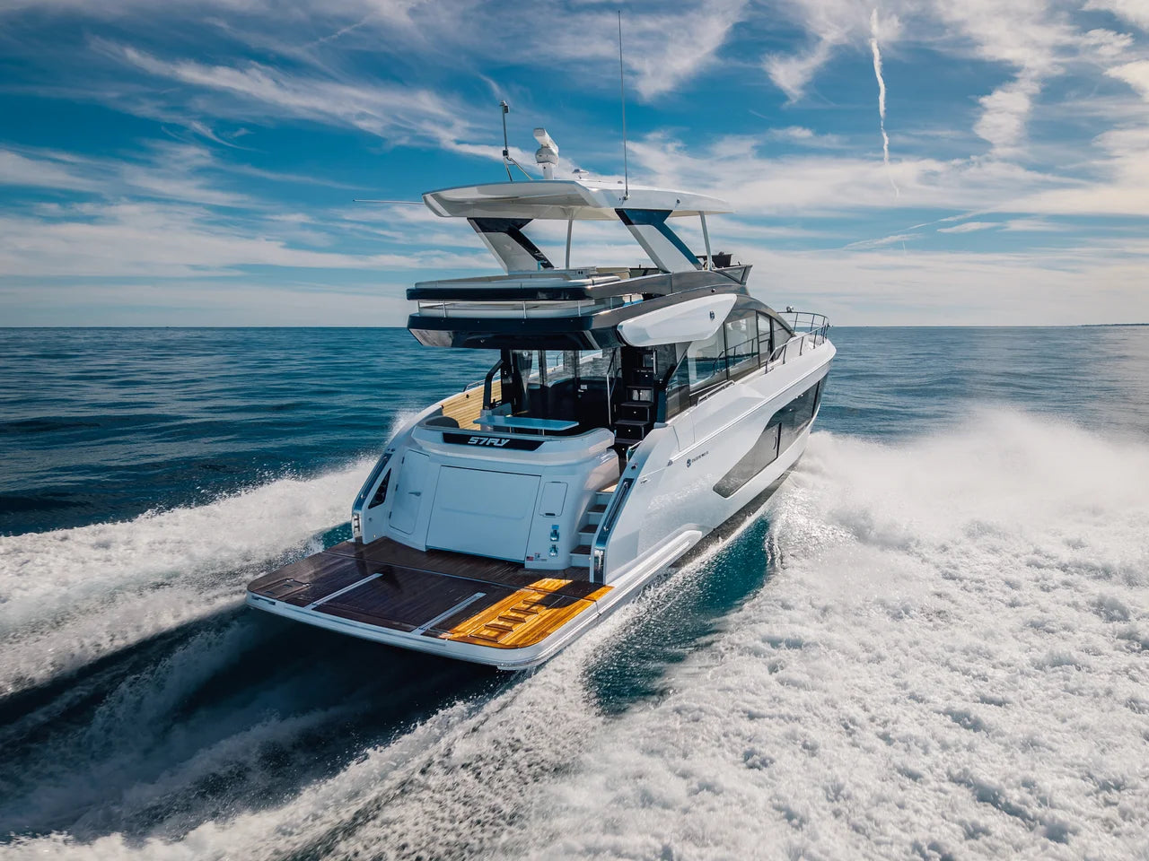 2026 Cruisers Yachts 57 FLY 57.0 feet, Stuart, Florida #7