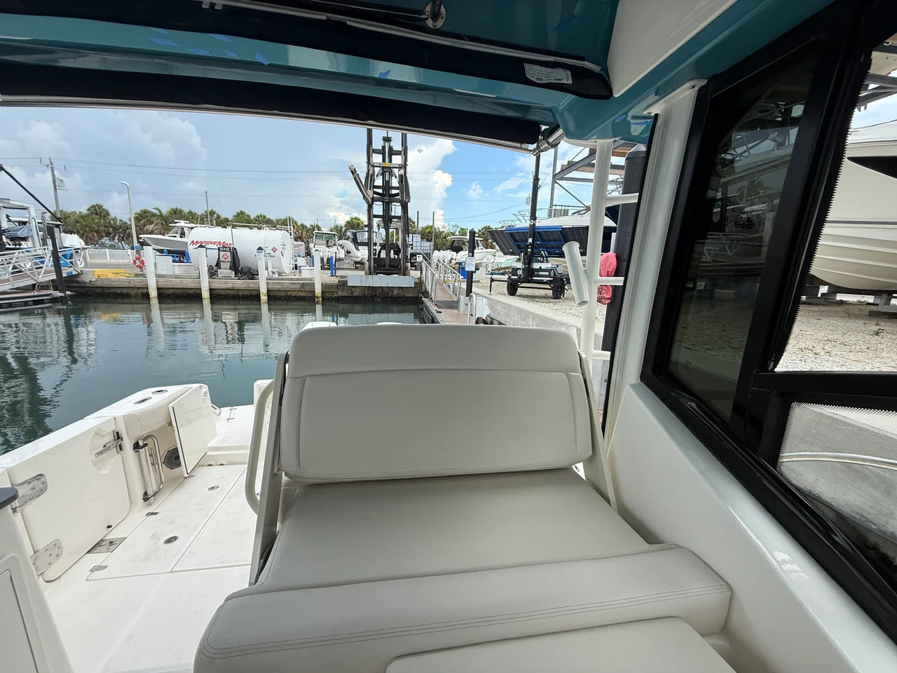2027 Boston Whaler 325 Conquest 32.0 feet, Sarasota, FL #22