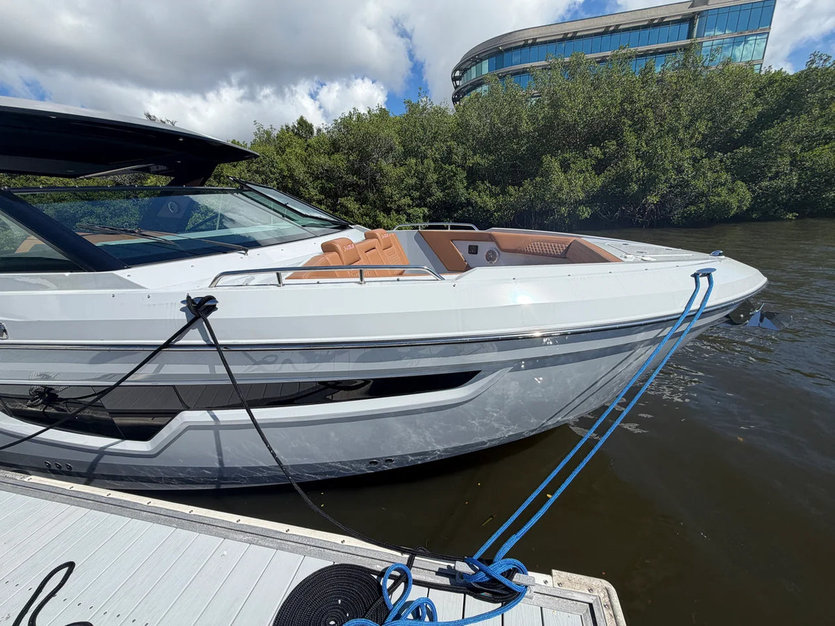 2024 Cruisers Yachts 34 GLS South Beach Outboard 34.0 feet, Clearwater, Florida #5