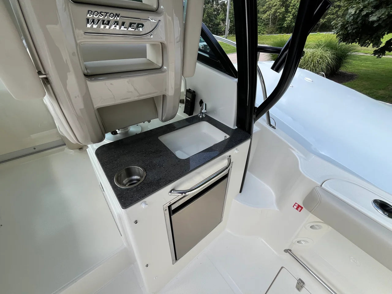 2027 Boston Whaler 285 Conquest 28.0 feet, Wakefield, RI #12