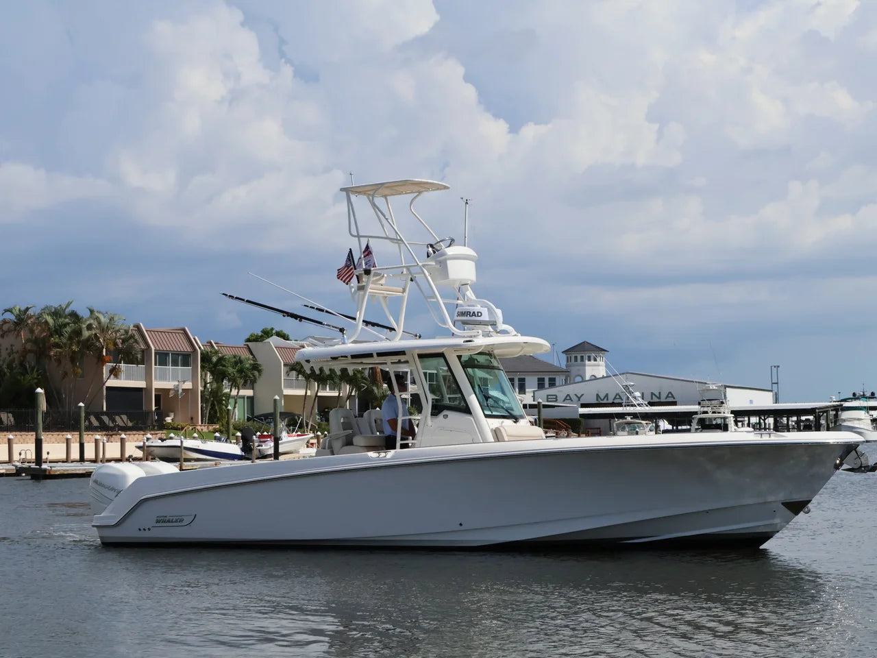 2018 Boston Whaler 330 Outrage 33.0 feet, Naples, Florida #3
