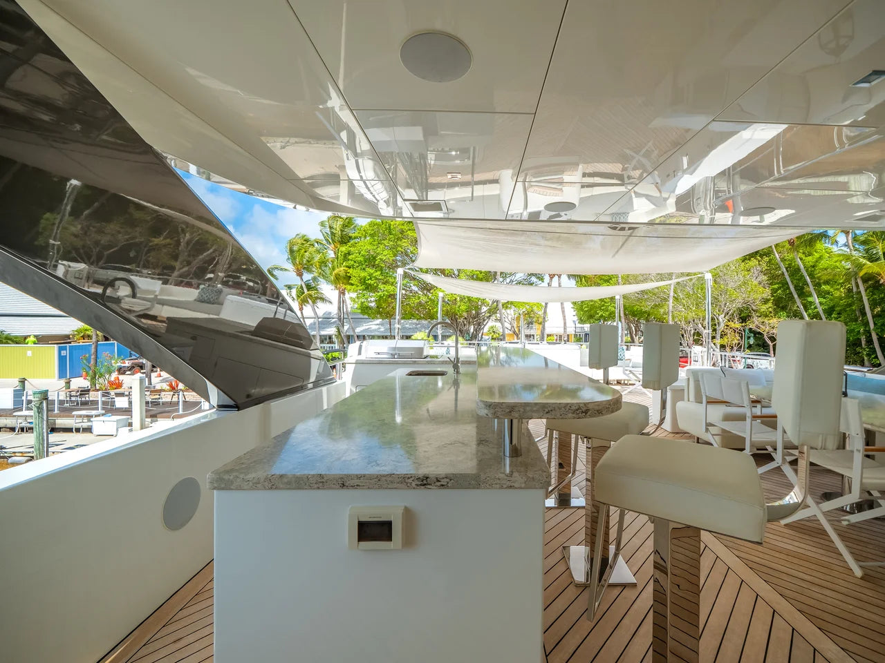 2023 Ocean Alexander 27R 88.0 feet, Ocean Reef, FL #99