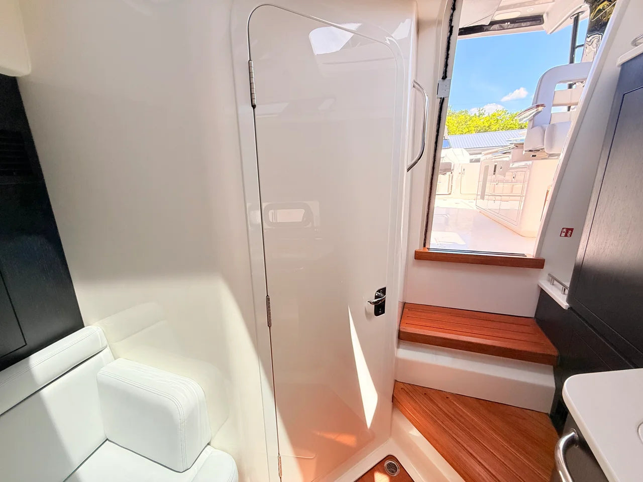 2026 Boston Whaler 380 Realm 38.0 feet, St Petersburg, FL #27