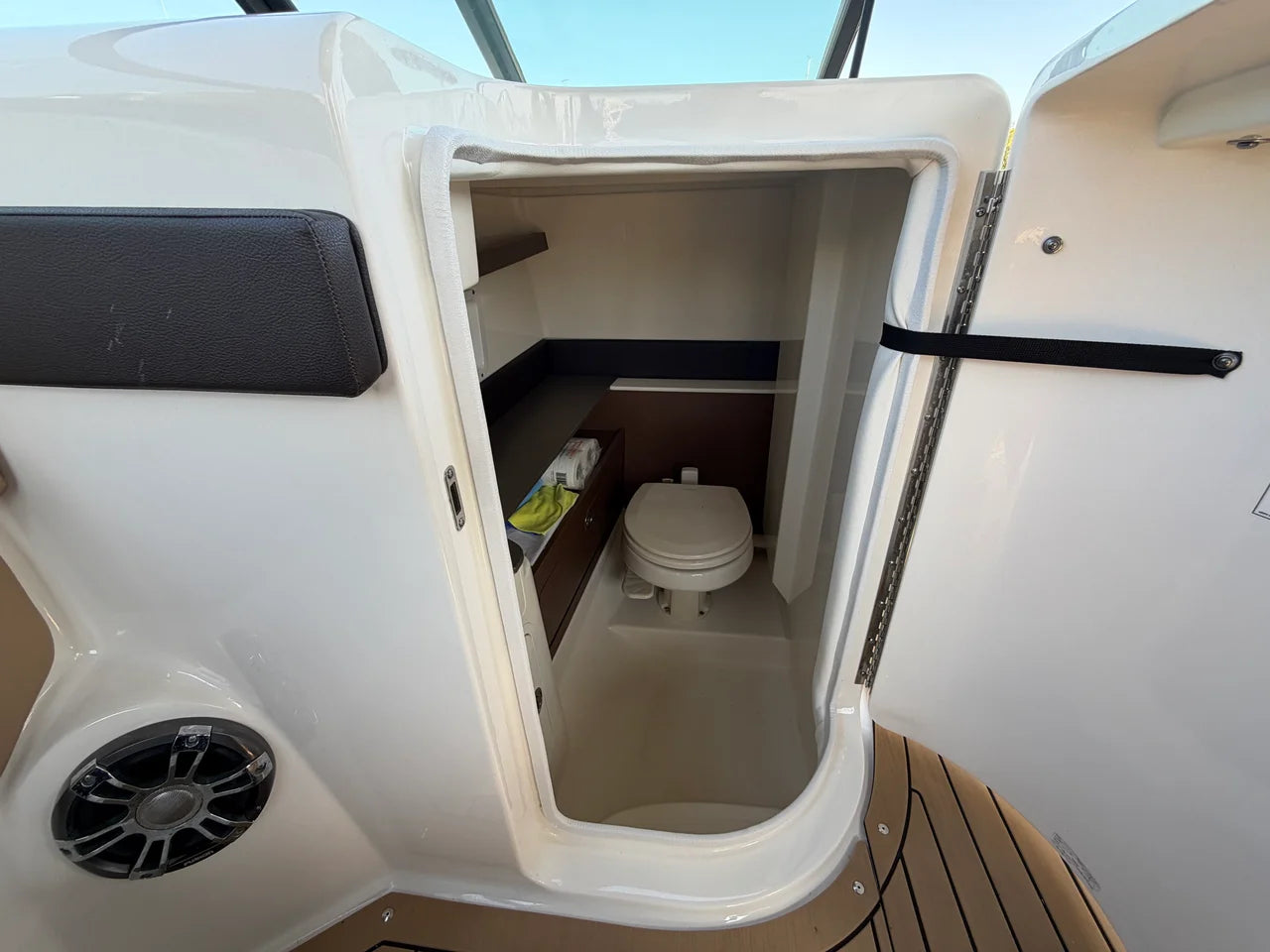 2021 Sea Ray 290 SDX 298.0 feet, Miami, FL #33