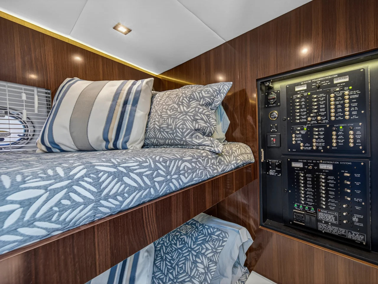 2023 Cruisers Yachts 50 CANTIUS 50.0 feet, Palm Beach, FL #93