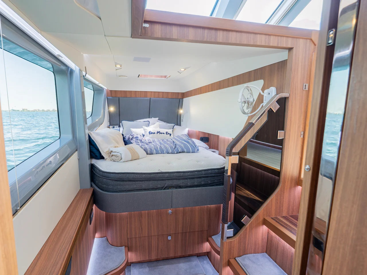2025 Aquila 46 COUPE 46.0 feet, St Petersburg, FL #44