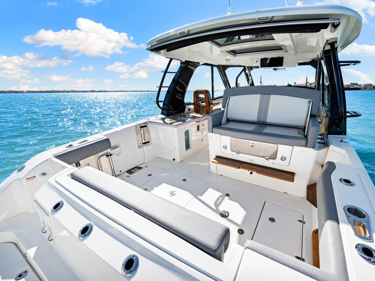 2026 Boston Whaler 380 Realm 38.0 feet, Sarasota, FL #9