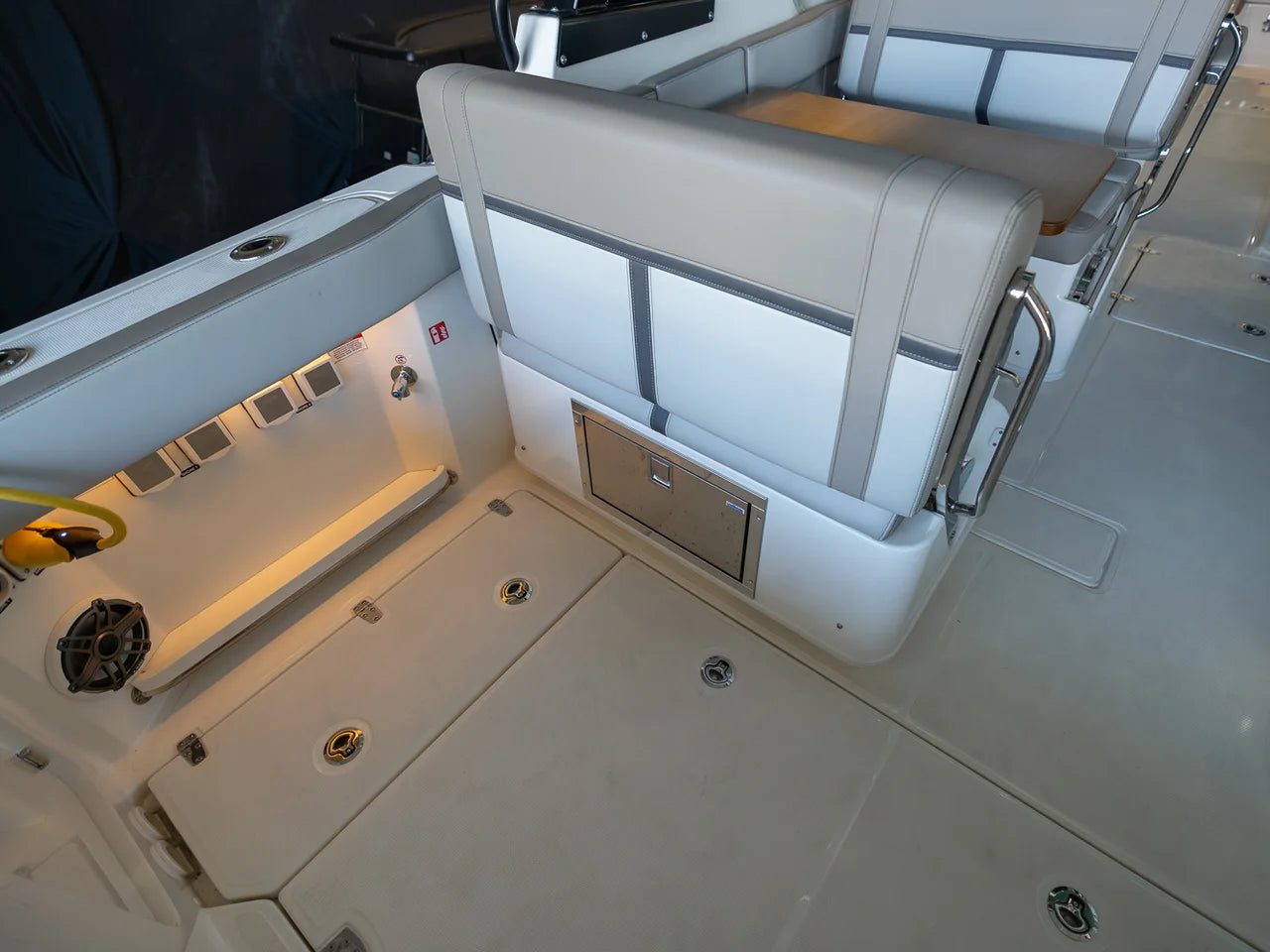 2026 Boston Whaler 330 Vantage 33.0 feet, Panama City, FL #56