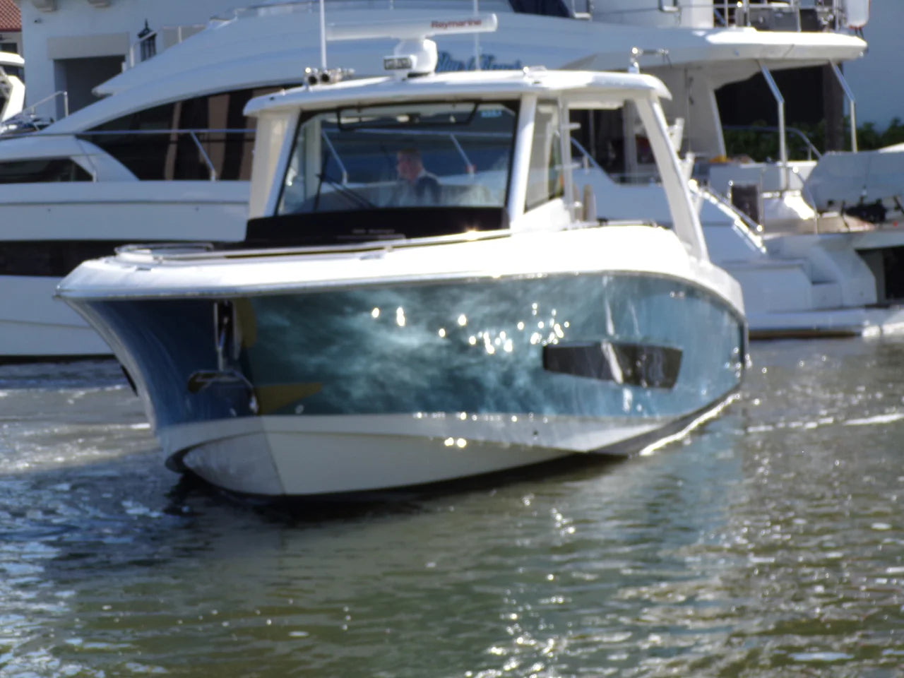 2018 Boston Whaler 420 OUTRAGE 42.0 feet, Naples, FL #3