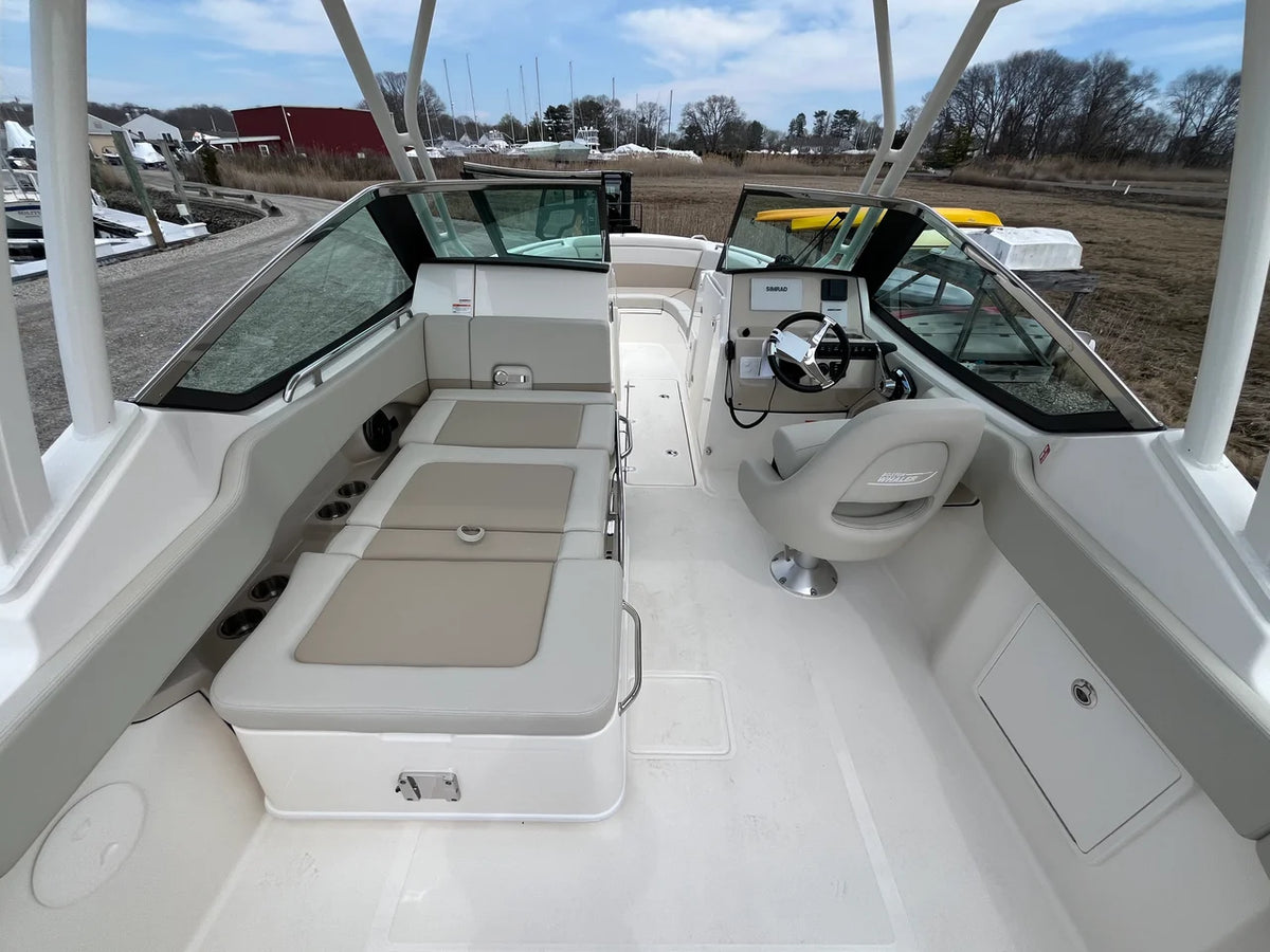 2026 Boston Whaler 240 Vantage 24.0 feet, Westbrook, Connecticut #9