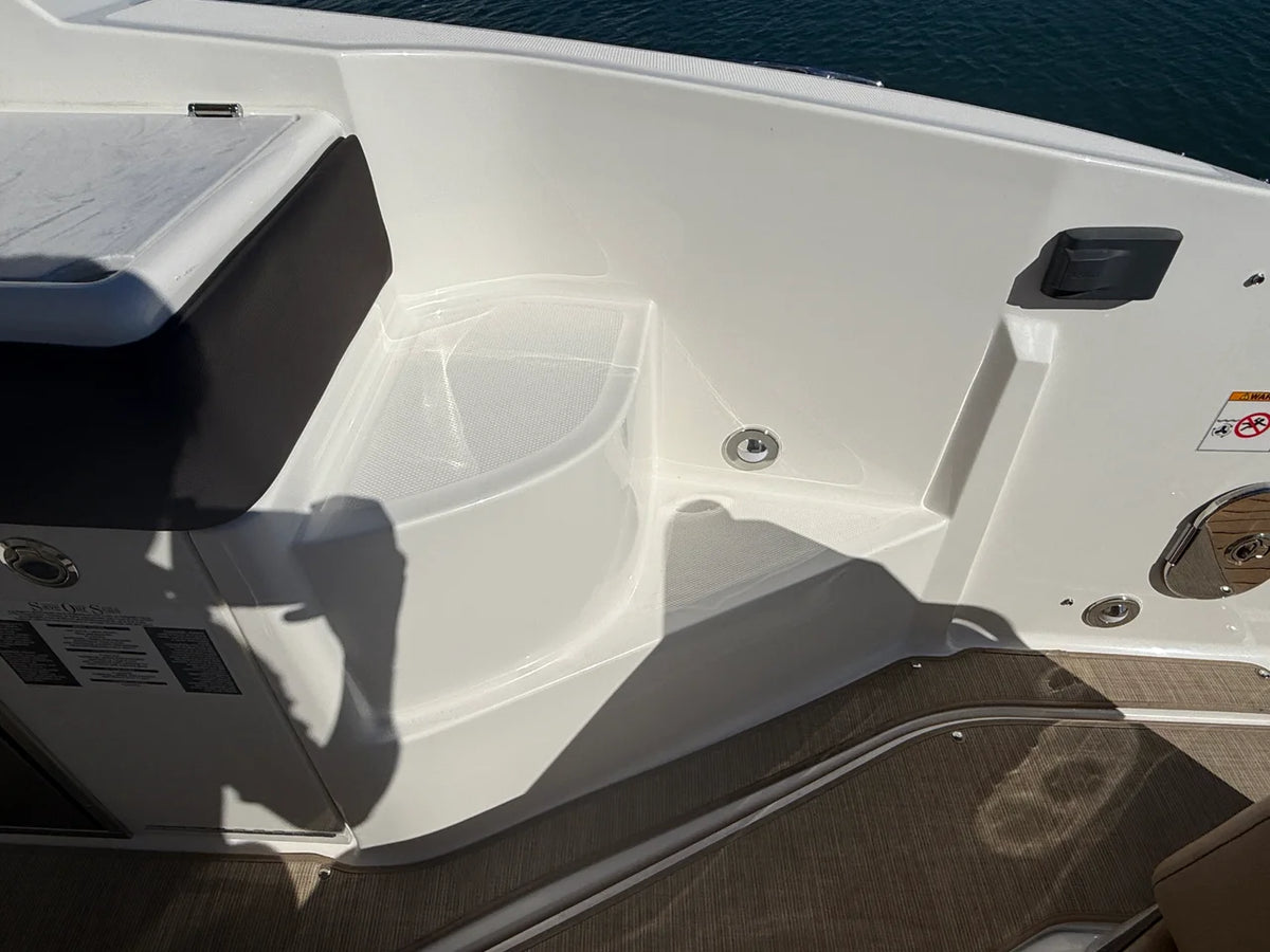 2025 Sea Ray Sundancer 320 Outboard 32.0 feet, Wrightsville Beach, North Carolina #33
