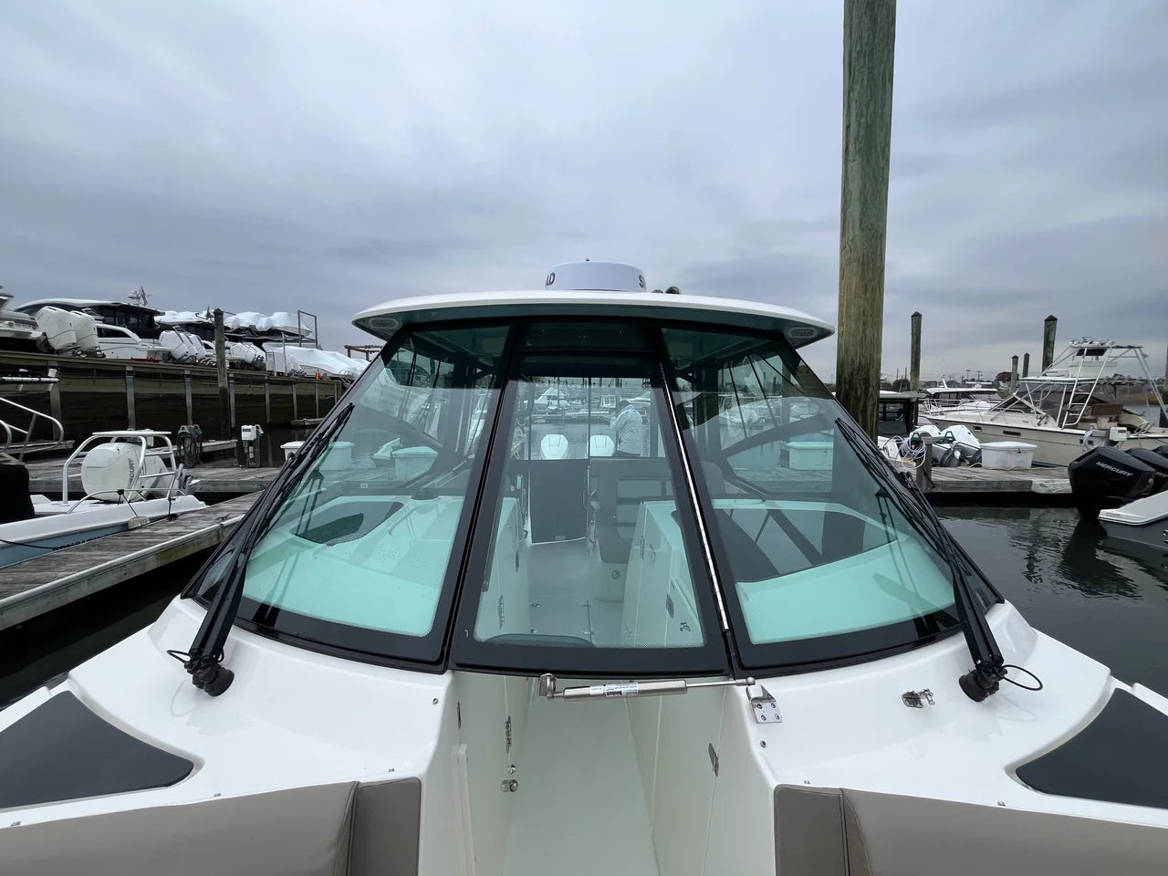 2026 Boston Whaler 330 Vantage 33.0 feet, Norwalk, Connecticut #49