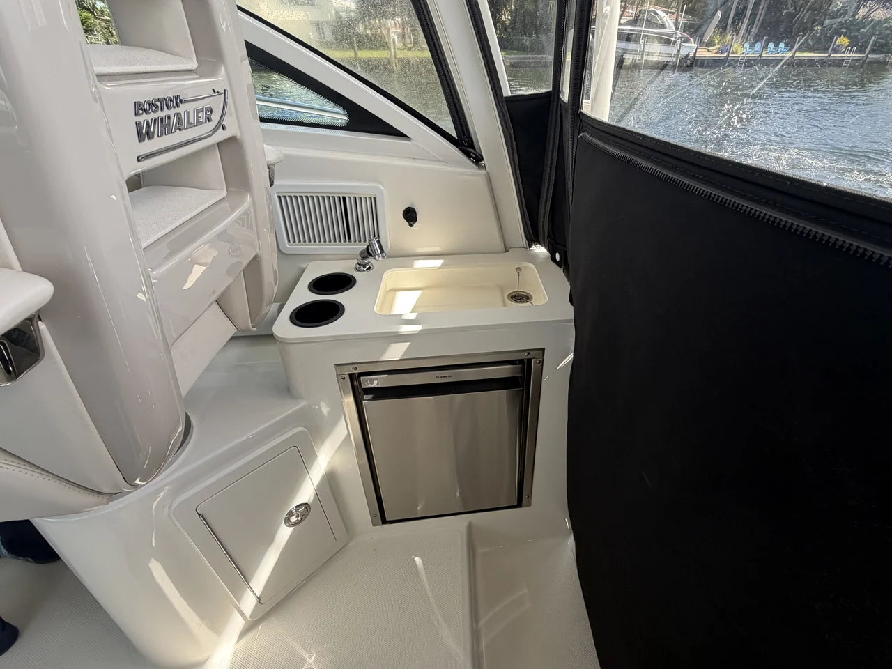 2019 Boston Whaler 315 CONQUEST 31.0 feet, Pompano Beach, Florida #27