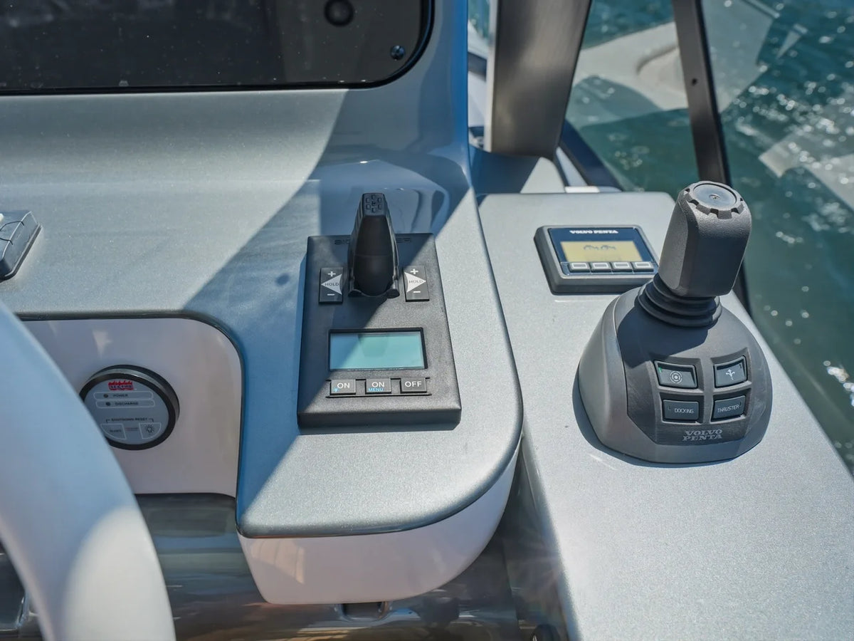 2025 Azimut 68 FLY 68.0 feet, Miami, FL #77