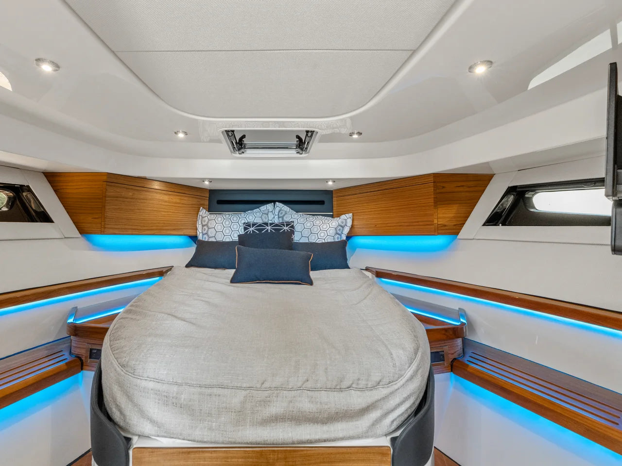 2025 Boston Whaler 405 Conquest 40.0 feet, Quincy, MA #50