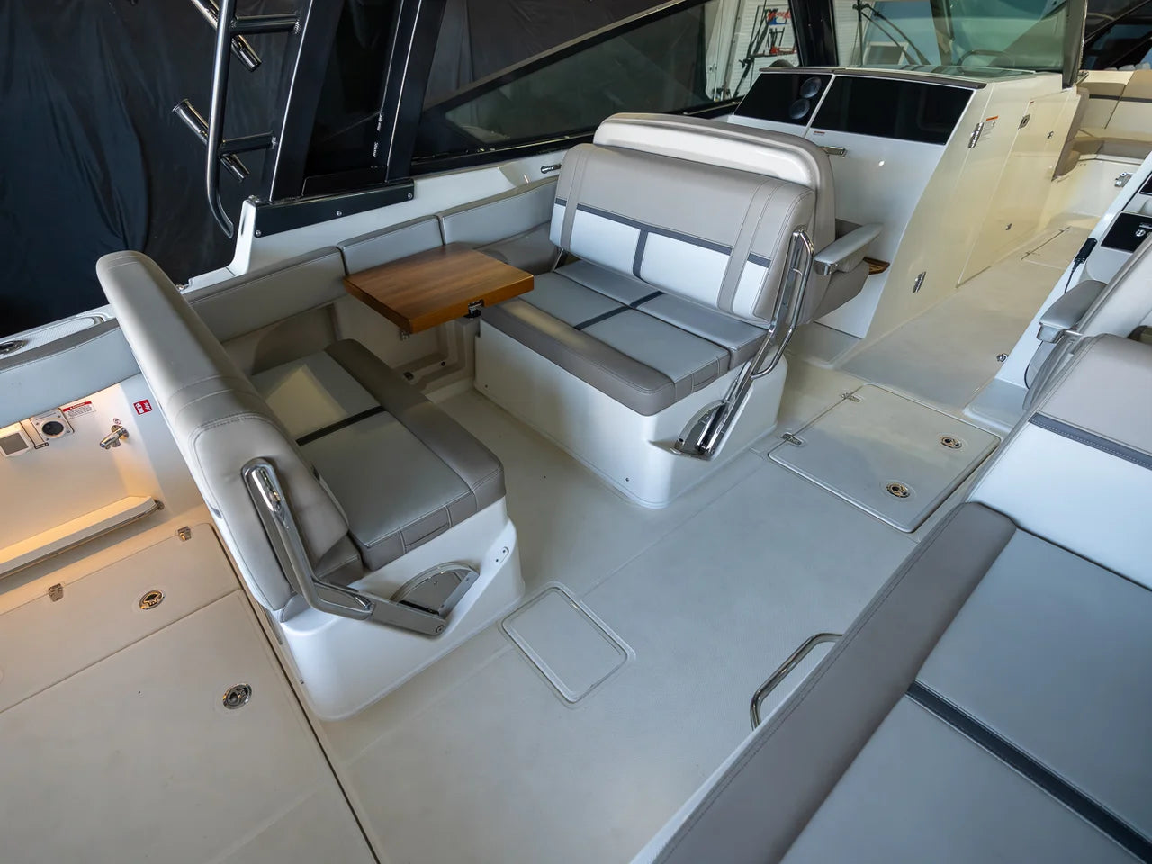 2026 Boston Whaler 330 Vantage 33.0 feet, Panama City, FL #50