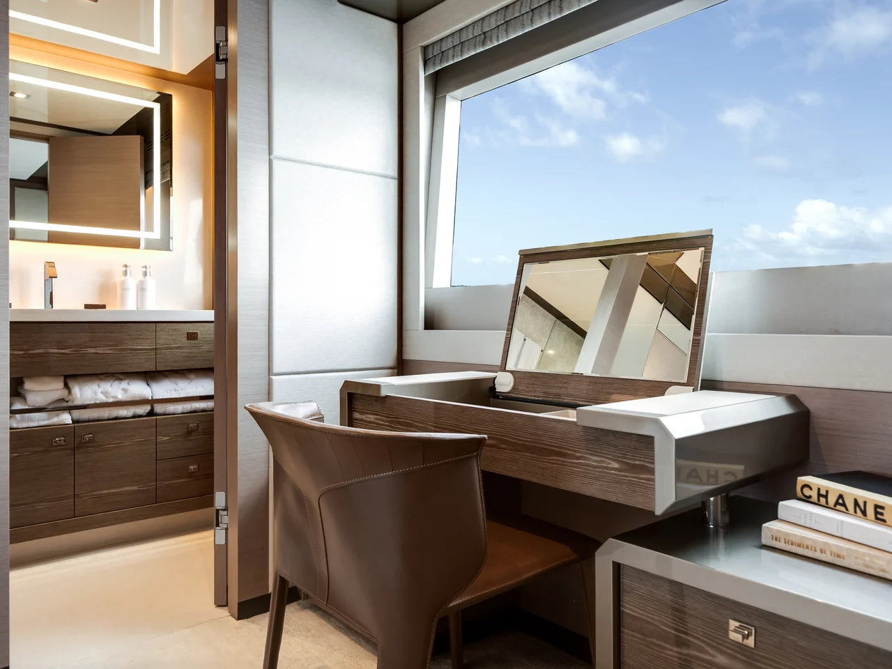 2023 Ocean Alexander 27R 88.0 feet, Ocean Reef, FL #40