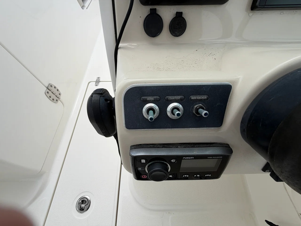 2018 Boston Whaler 230 VANTAGE 23.0 feet, Charleston, South Carolina #19