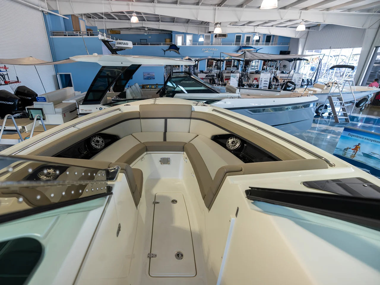 2026 Boston Whaler 330 Vantage 33.0 feet, Panama City, FL #17