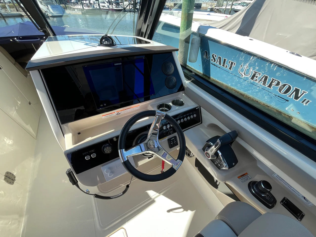 2025 Boston Whaler 330 Vantage 33.0 feet, Wakefield, RI #23