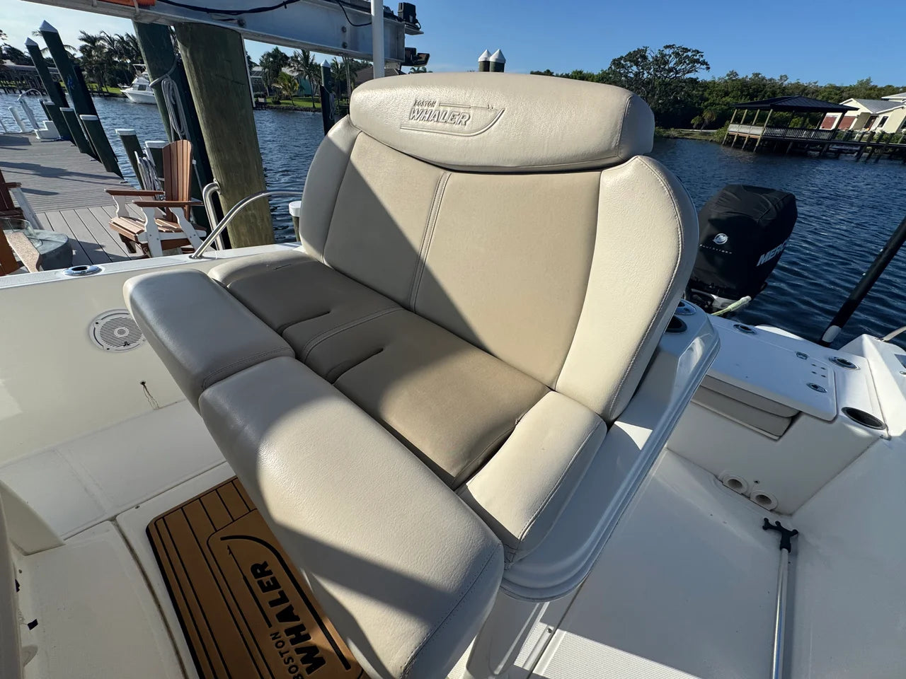 2018 Boston Whaler 270 DAUNTLESS 27.0 feet, Port St Lucie, FL #20