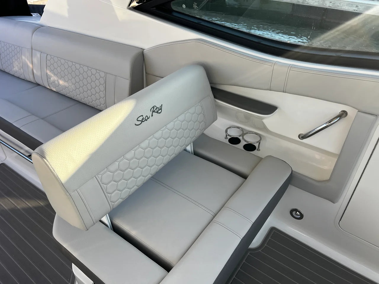 2026 Sea Ray Sundancer 320 Outboard 32.0 feet, Wrightsville Beach, North Carolina #21